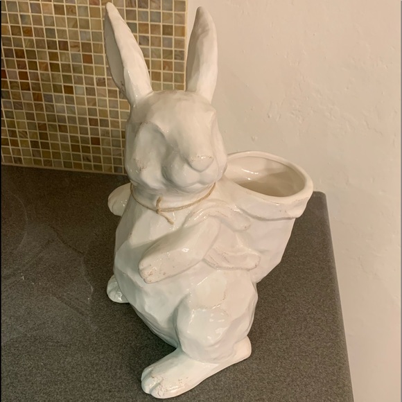 NWOT Pottery Barn Ceramic Easter Rabbit